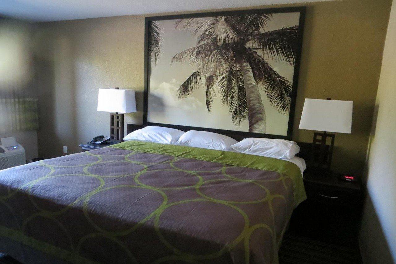 Super 8 By Wyndham Fort Myers Exterior foto